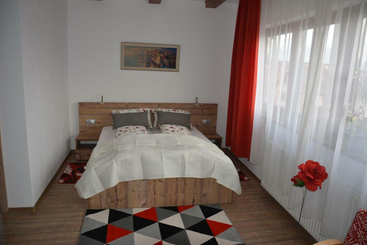 סיביו Traditions House מראה חיצוני תמונה
